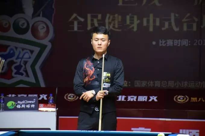 字母哥