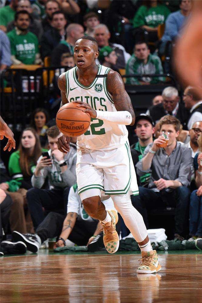 以看到他动 以看到他动