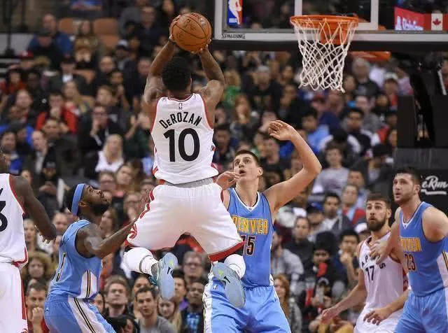 不断吸引着 不断吸引着