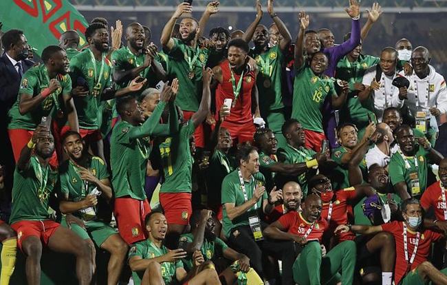 中期靠5费 中期靠5费